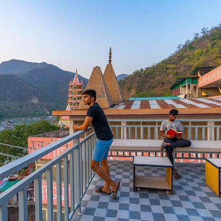Madpackers Rishikesh Laxman Jhula Hostel Exterior photo